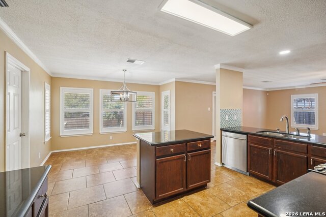 Image 10 of 50 For 2318 Tristan