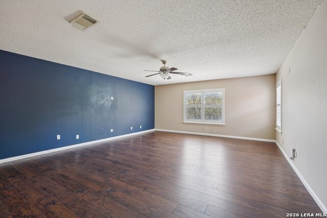 Image 27 of 50 For 2318 Tristan