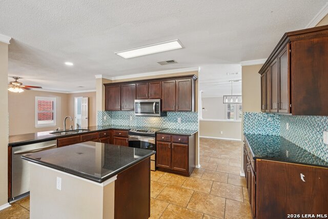 Image 7 of 50 For 2318 Tristan