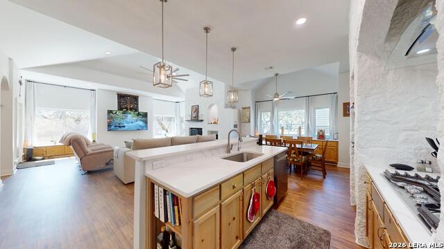 Image 16 of 64 For 795 Persimmon