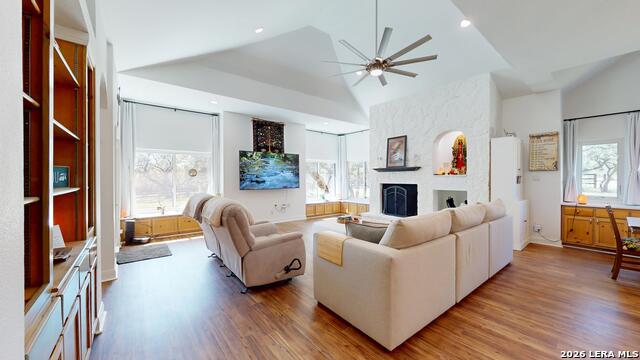 Image 6 of 64 For 795 Persimmon