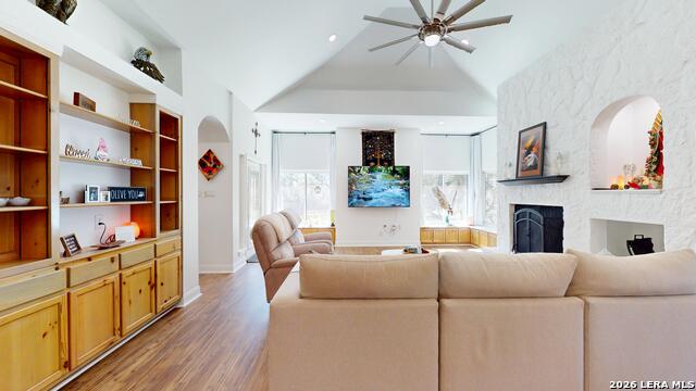 Image 7 of 64 For 795 Persimmon