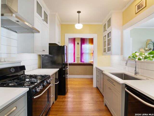 Image 16 of 40 For 230 Allensworth Street