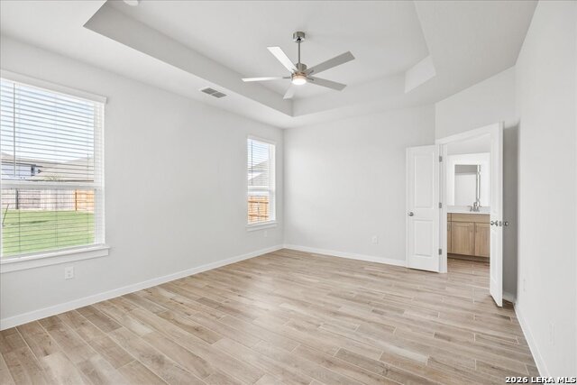 Image 10 of 20 For 142 Stream Street