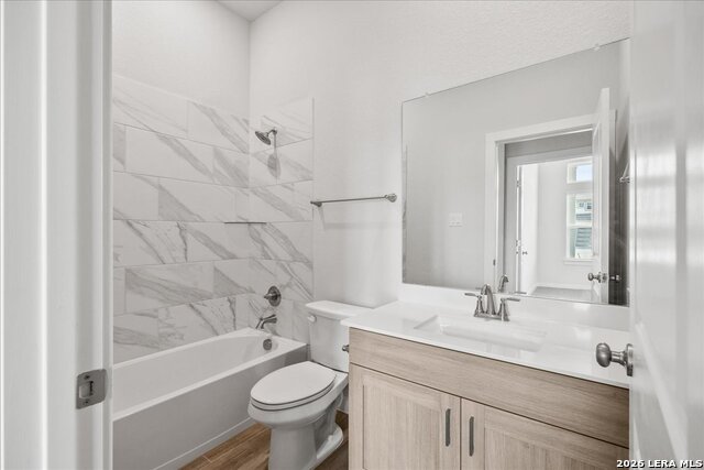 Image 14 of 20 For 142 Stream Street