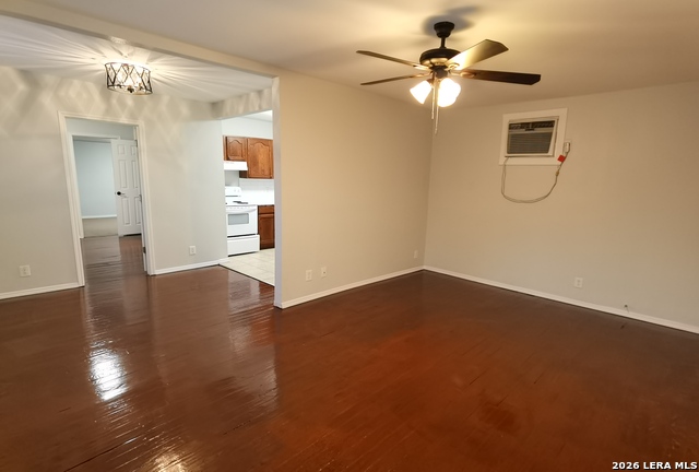 Image 2 of 16 For 137 Norwood  7