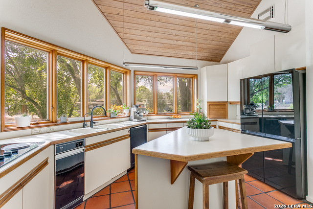 Image 14 of 26 For 301 Alamo Heights Blvd