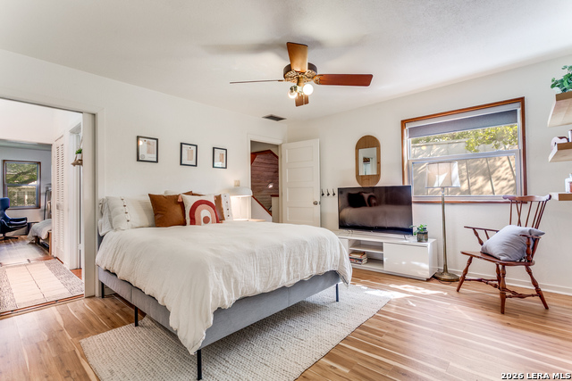 Image 17 of 26 For 301 Alamo Heights Blvd