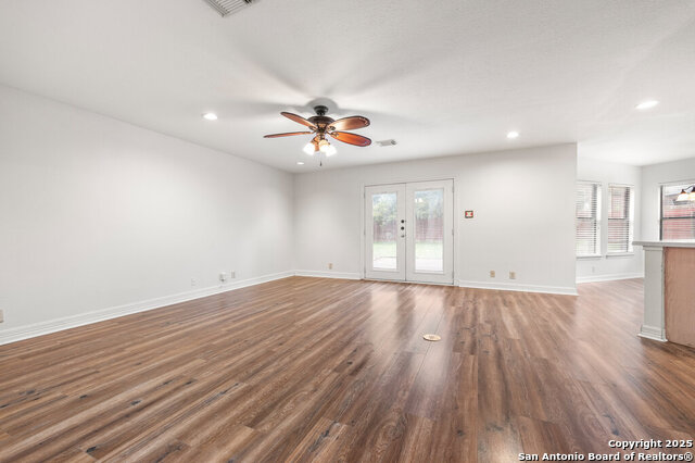 Image 11 of 29 For 8619 Park Olympia