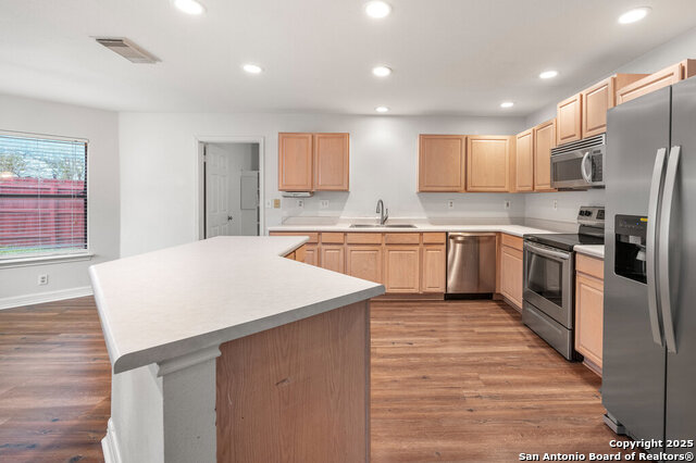 Image 13 of 29 For 8619 Park Olympia