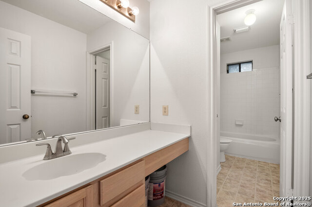 Image 24 of 29 For 8619 Park Olympia