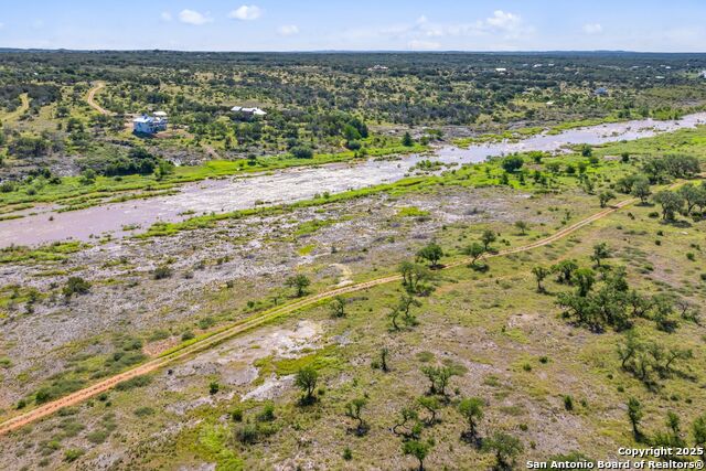 Details for 620 Rio Vista Rd, Johnson City, TX 78636