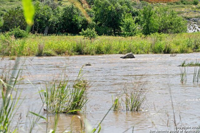 Image 11 of 37 For 620 Rio Vista Rd