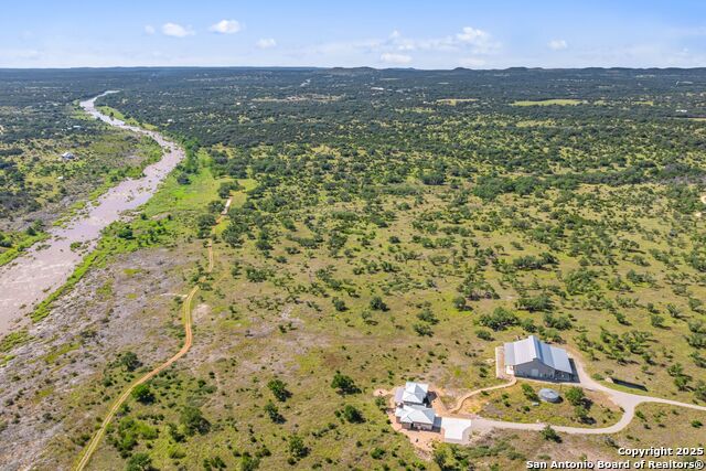 Image 12 of 37 For 620 Rio Vista Rd