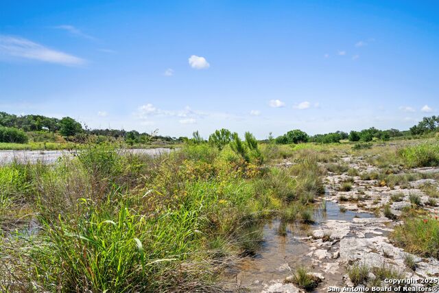 Image 21 of 37 For 620 Rio Vista Rd