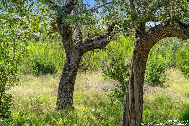 Image 24 of 37 For 620 Rio Vista Rd