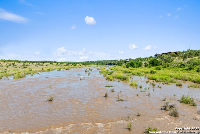 Image 9 of 37 For 620 Rio Vista Rd