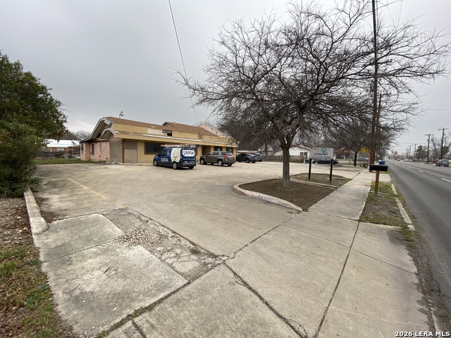 Details for 755 Division, San Antonio, TX 78225