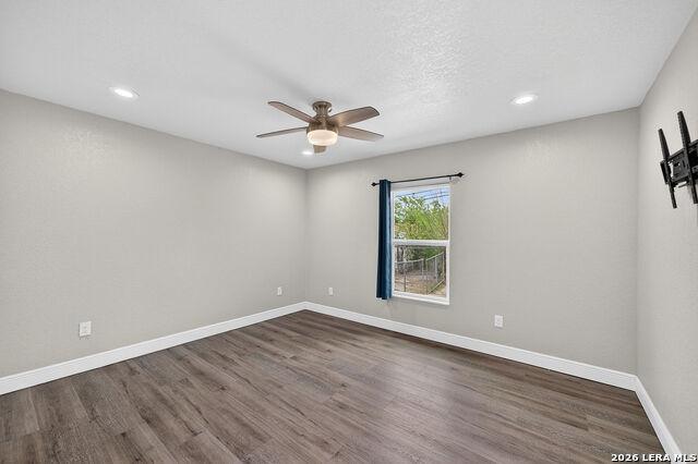 Image 14 of 30 For 1035 San Francisco