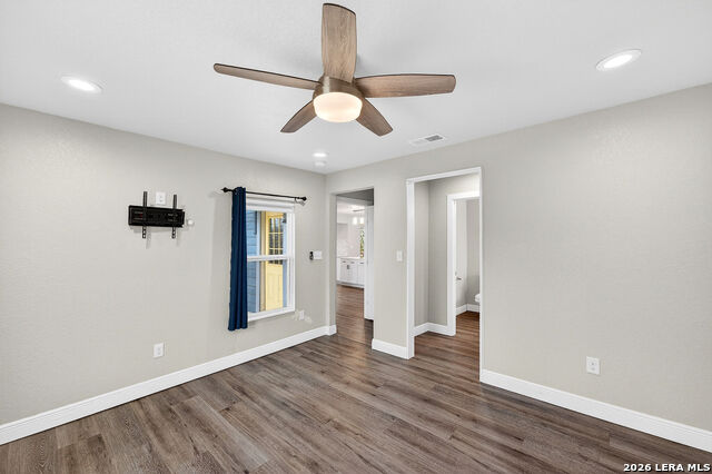 Image 16 of 30 For 1035 San Francisco