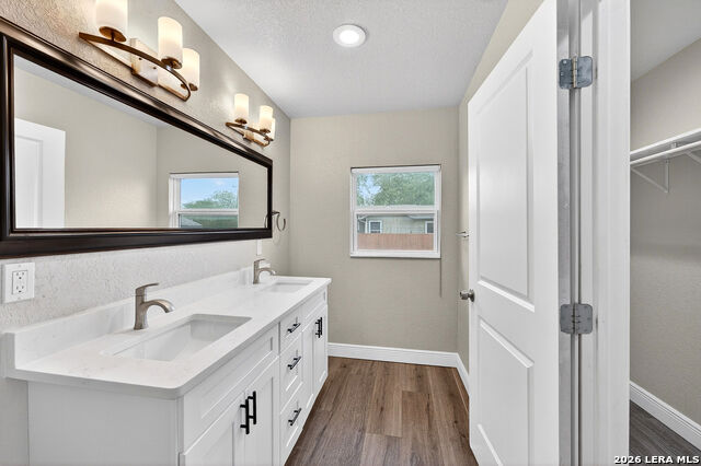 Image 18 of 30 For 1035 San Francisco