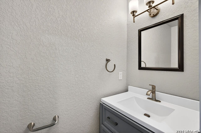 Image 24 of 30 For 1035 San Francisco