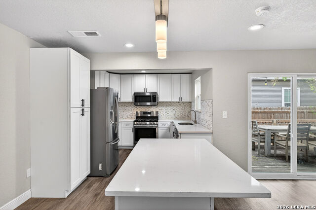 Image 8 of 30 For 1035 San Francisco