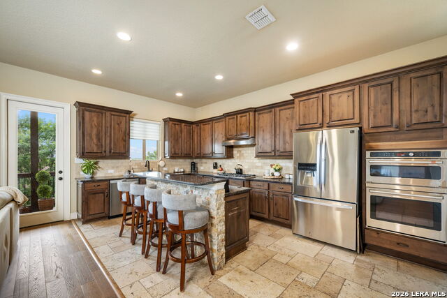 Image 19 of 67 For 3102 Spider Lily