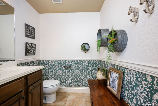 Image 51 of 67 For 3102 Spider Lily