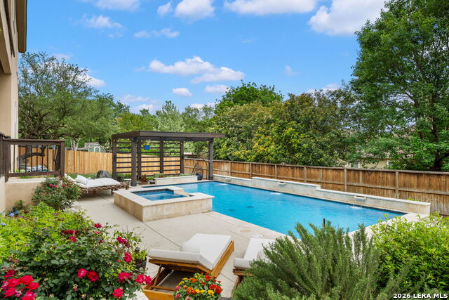 Image 60 of 67 For 3102 Spider Lily