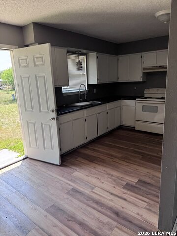 Image 4 of 16 For 304 Meadow Drive