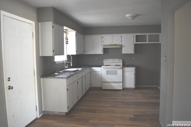 Image 8 of 16 For 304 Meadow Drive