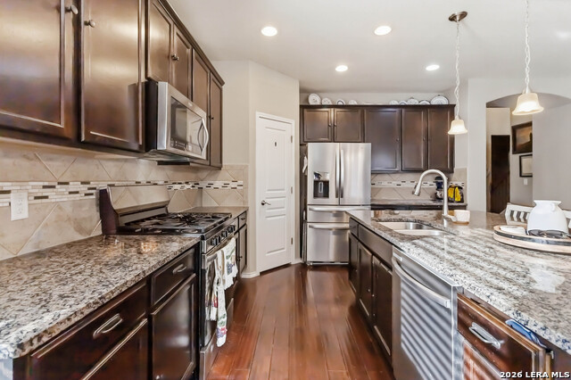 Image 13 of 32 For 27415 Valle  