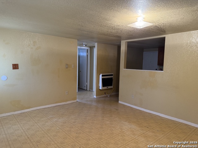 Image 4 of 9 For 113 Claudia  