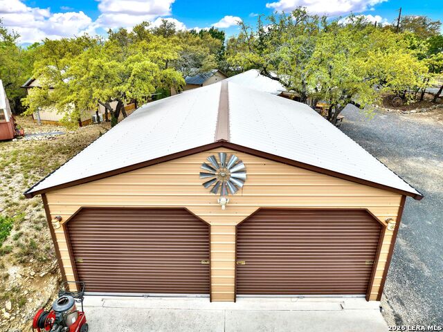 Image 14 of 52 For 647 Medina Hills