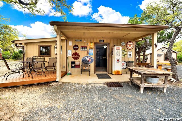 Image 16 of 52 For 647 Medina Hills