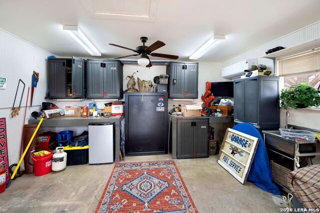 Image 17 of 52 For 647 Medina Hills