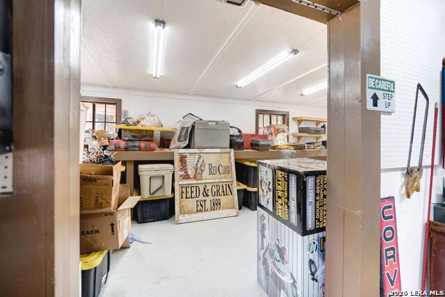 Image 18 of 52 For 647 Medina Hills