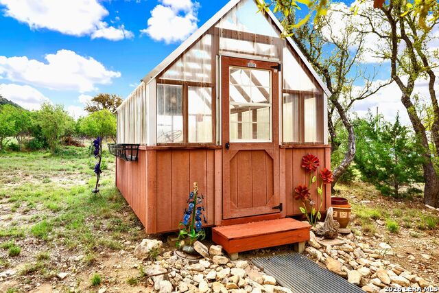 Image 19 of 52 For 647 Medina Hills