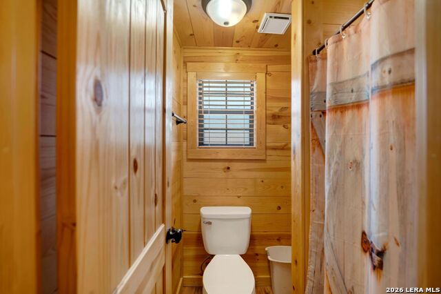 Image 24 of 52 For 647 Medina Hills