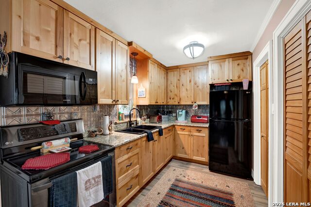 Image 44 of 52 For 647 Medina Hills