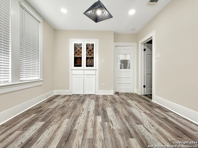 Image 4 of 15 For 147 Saint Francis