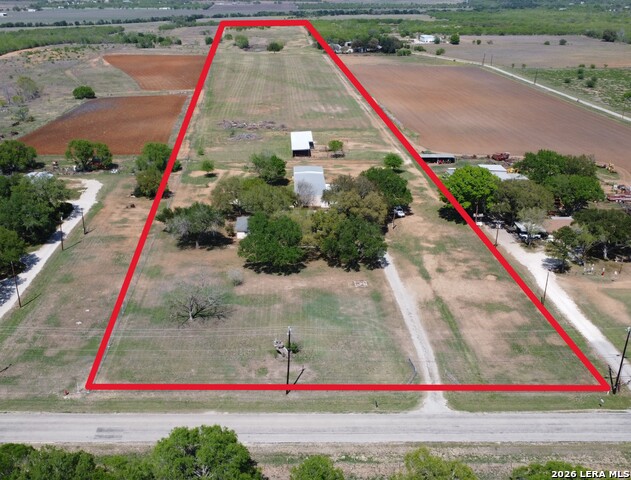 Listing photo id 0 for 900 Graytown Road N