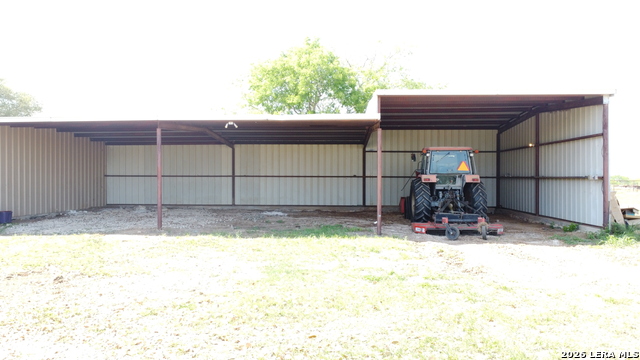 Listing photo id 21 for 900 Graytown Road N