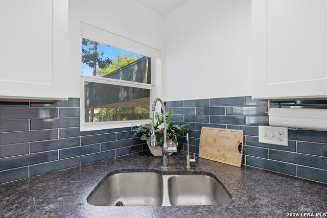 Image 14 of 37 For 2410 Saint Anthony Ave