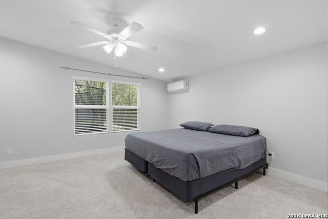 Image 18 of 37 For 2410 Saint Anthony Ave