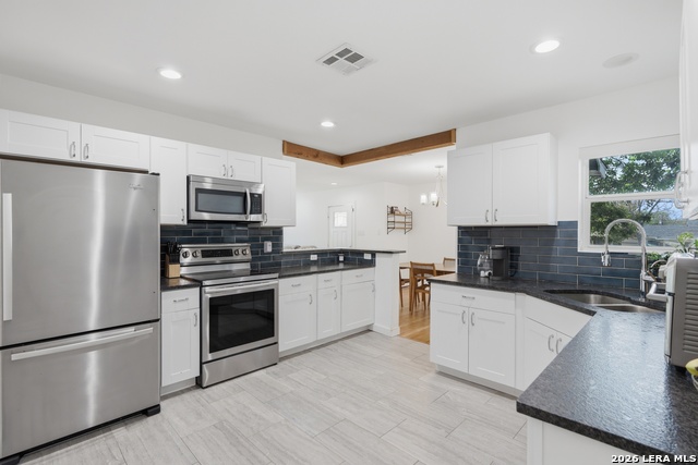 Image 4 of 37 For 2410 Saint Anthony Ave