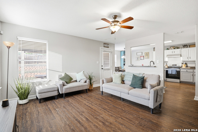 Image 7 of 30 For 11267 Magic  