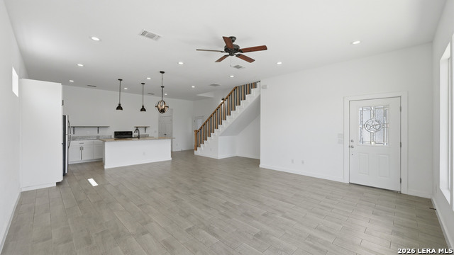 Image 12 of 34 For 893 Mather E 893