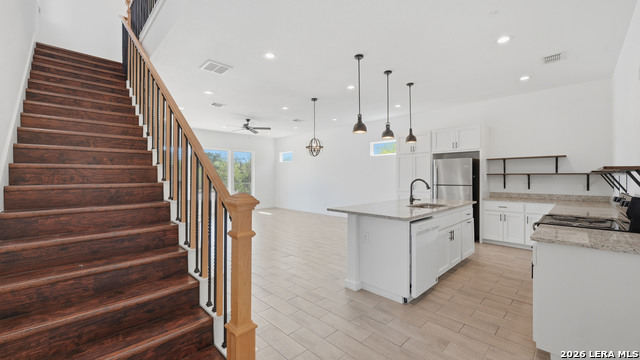 Image 19 of 34 For 893 Mather E 893